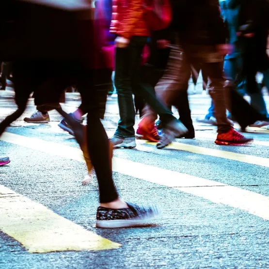 people_walking_street_legs_shoes